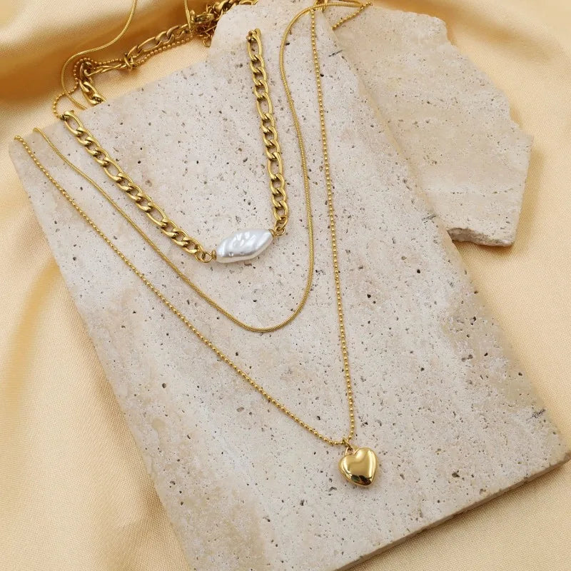 18k Gold Titanium Steel Three-layer Stacked Love Pendant Necklace, Women's High-end Light Luxury Pearl Heart Necklace Does Not F